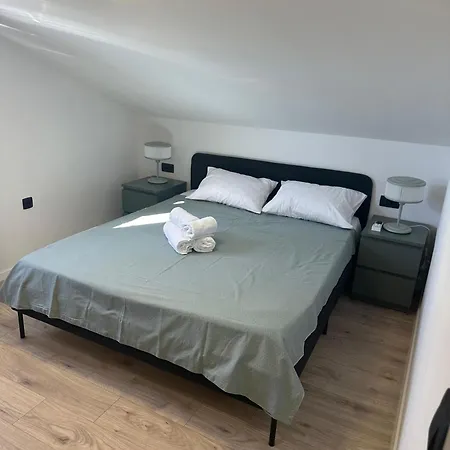 Roni Apartment