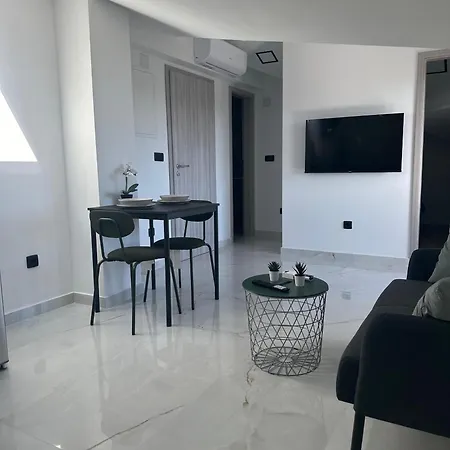 Roni Apartment *
