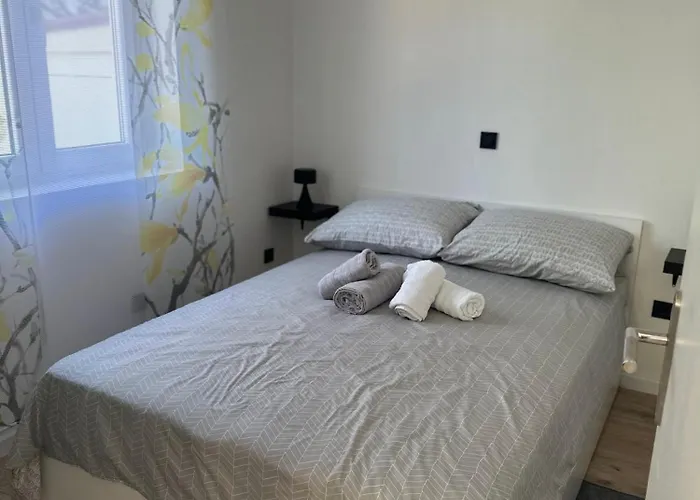 Apartamento Roni Zadar